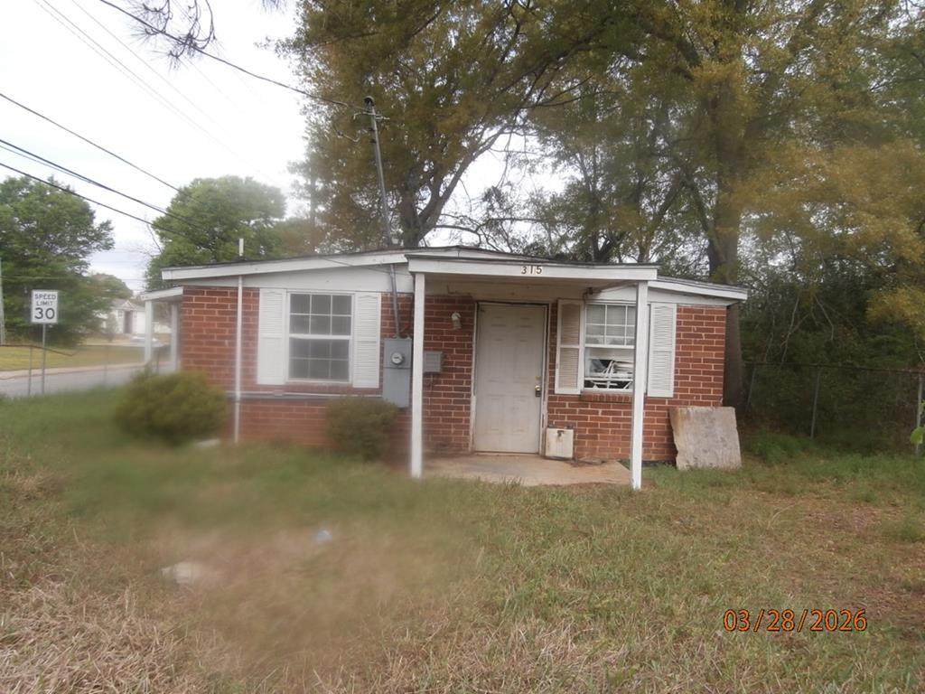 315 Alice Avenue - Photo 1