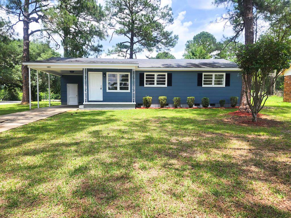 1821 Samford Avenue - Photo 1