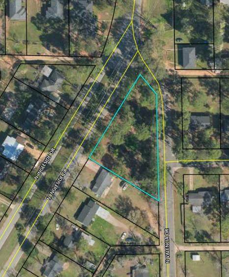 310 Ingleside Drive N - Photo 1