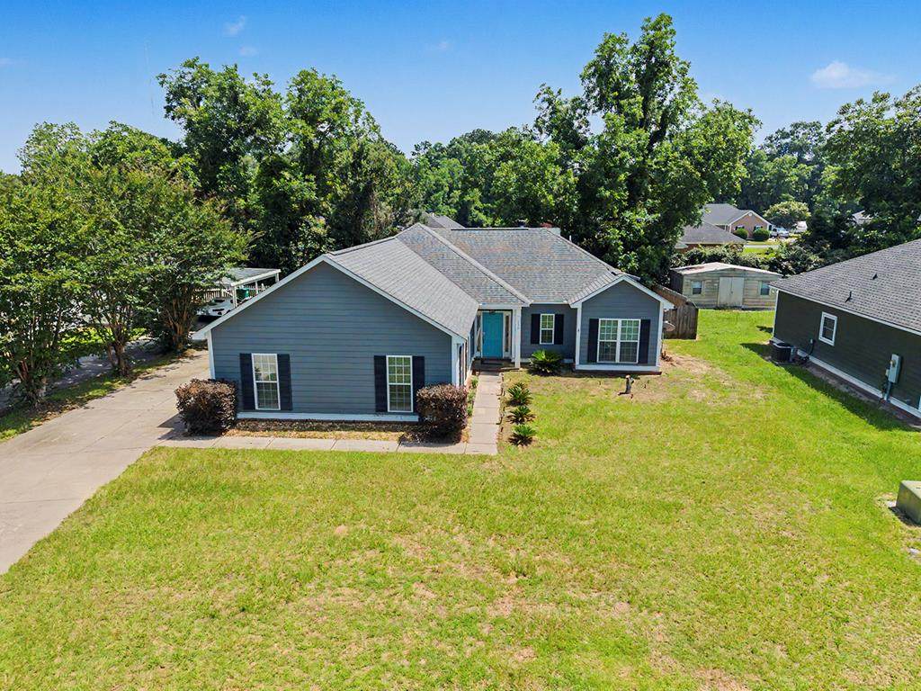 125 Summerfield Drive - Photo 1