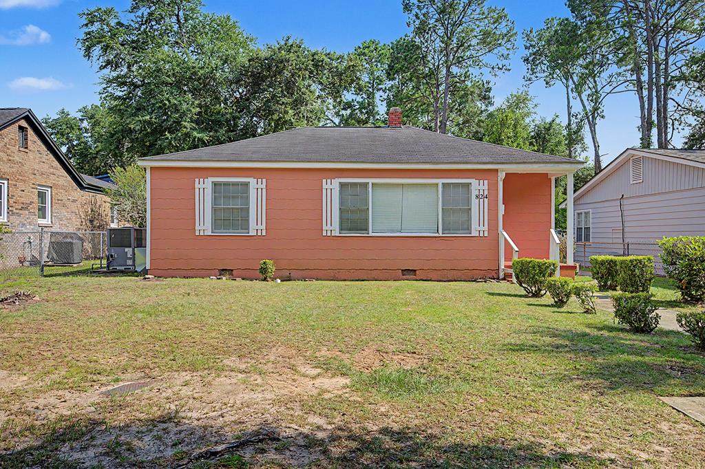 824 Mercer Avenue W - Photo 1