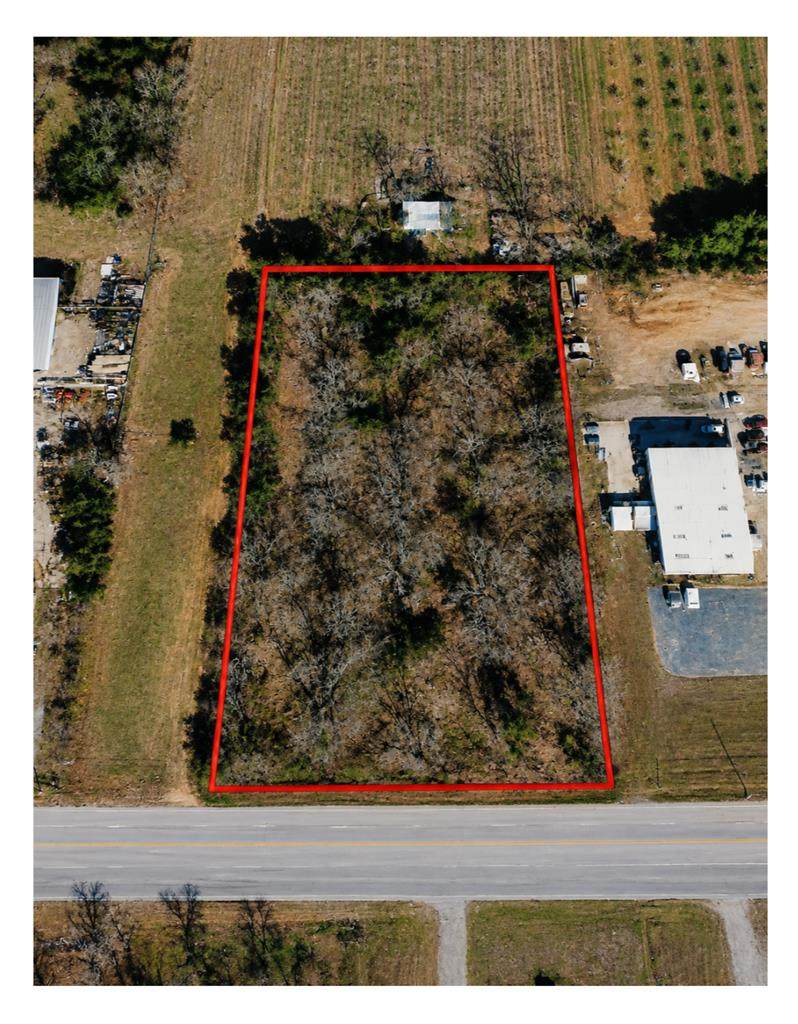1825 Oakridge Drive W - Photo 1