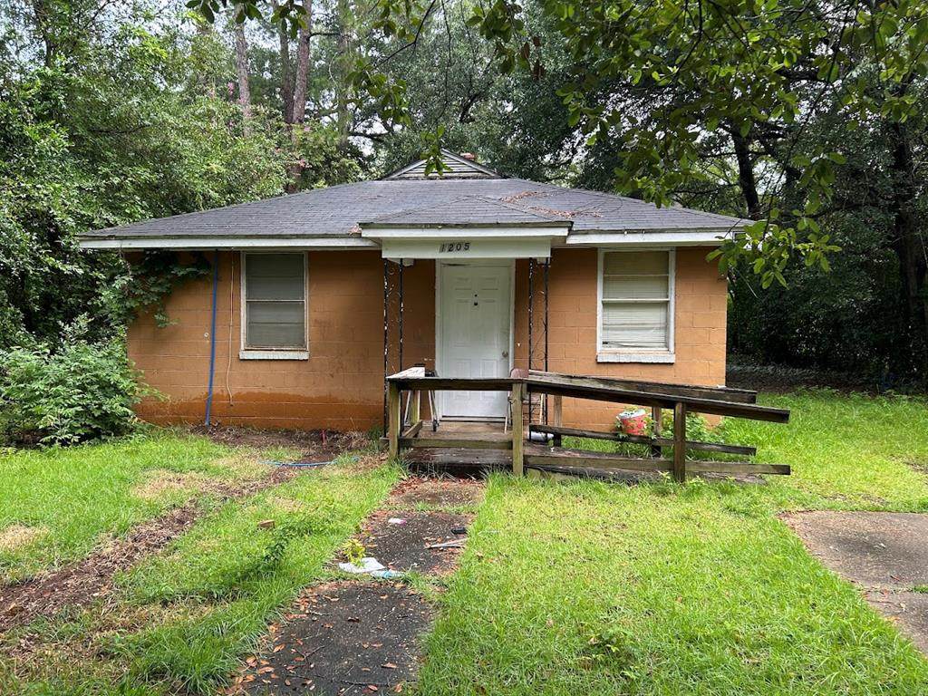 1205 Avalon Avenue - Photo 1