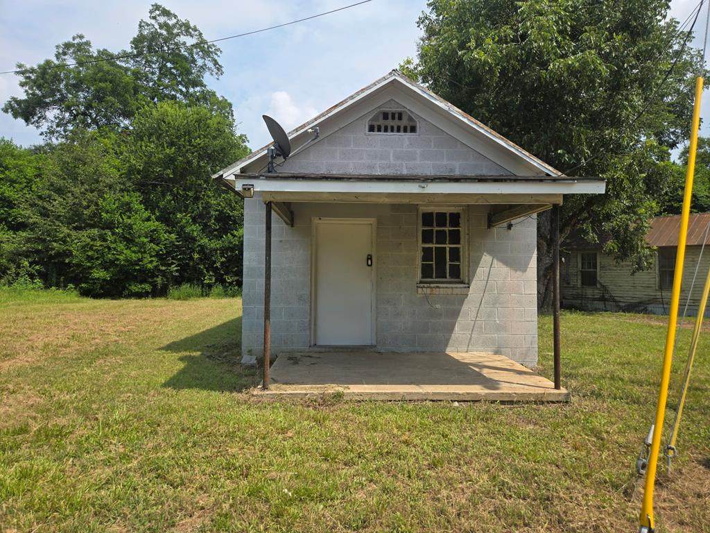 361 552 Tenth Ave - Photo 1