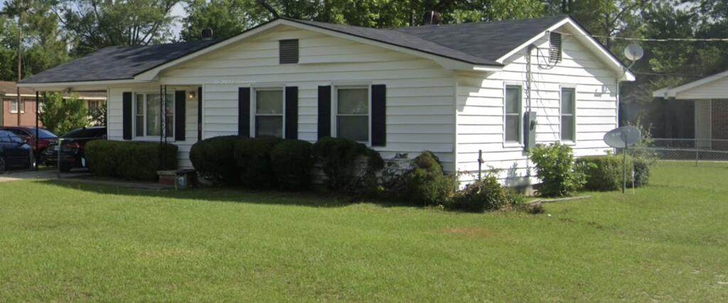 2557 Crescent Drive - Photo 1