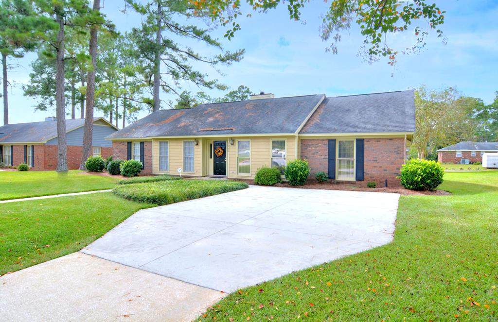 2306B Tuxedo Lane - Photo 1