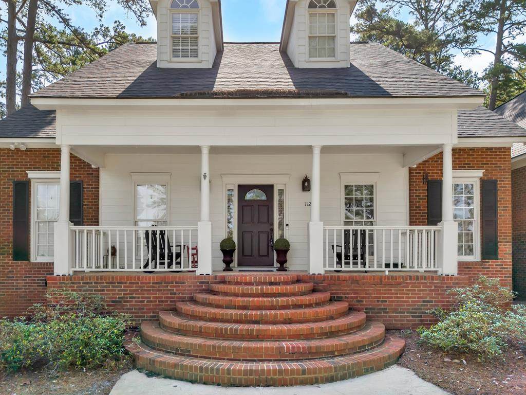 112 Laurel - Photo 1
