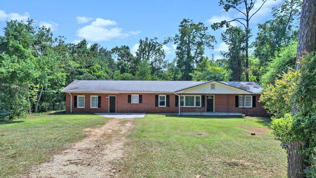 100 Honeysuckle Drive - Photo 1