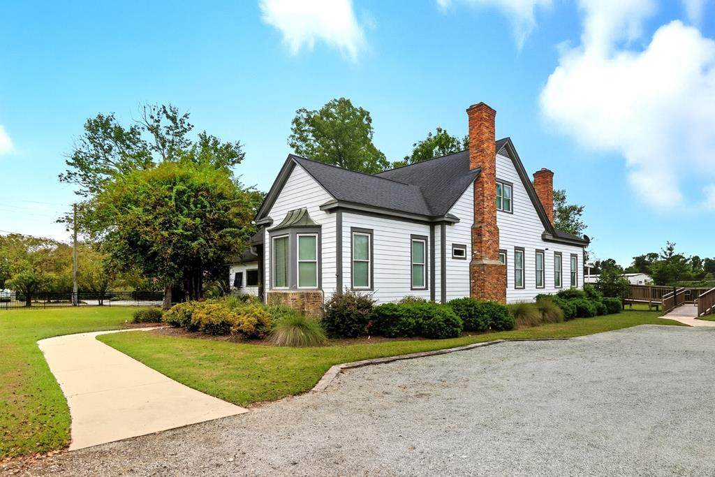 235 Cedric Street - Photo 1