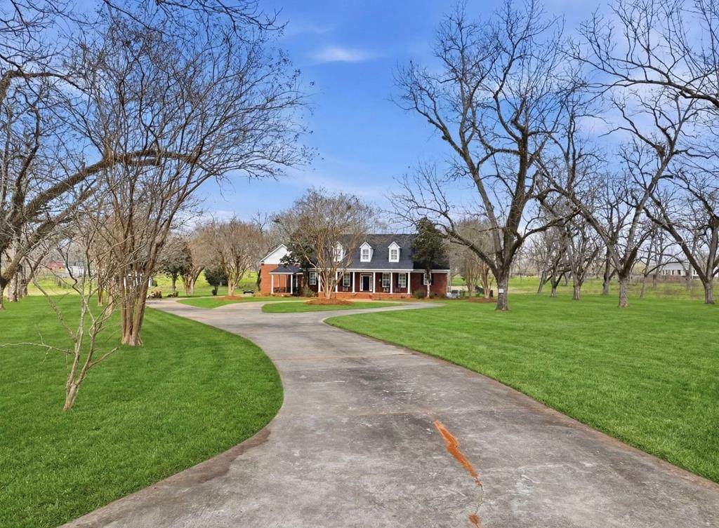 107 Millstone Court - Photo 1