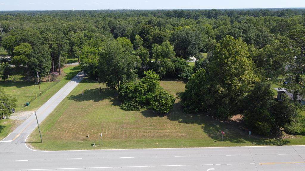 102 Peach Ave - Photo 1
