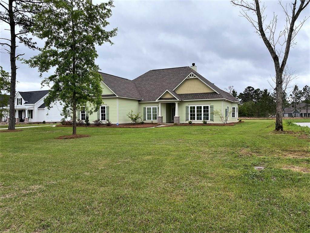 140 Edgefield Drive - Photo 1