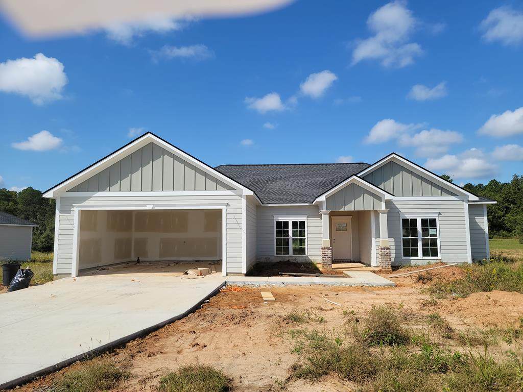 114 Scarlet Way - Photo 1
