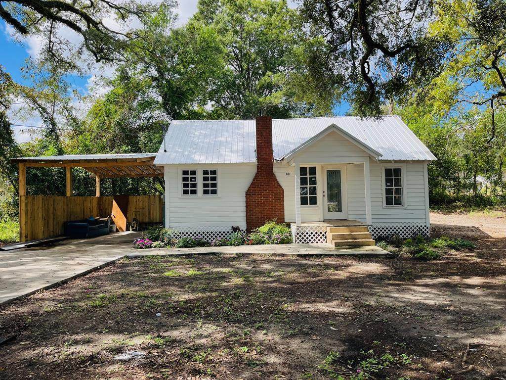 69 Greenleaf Avenue - Photo 1