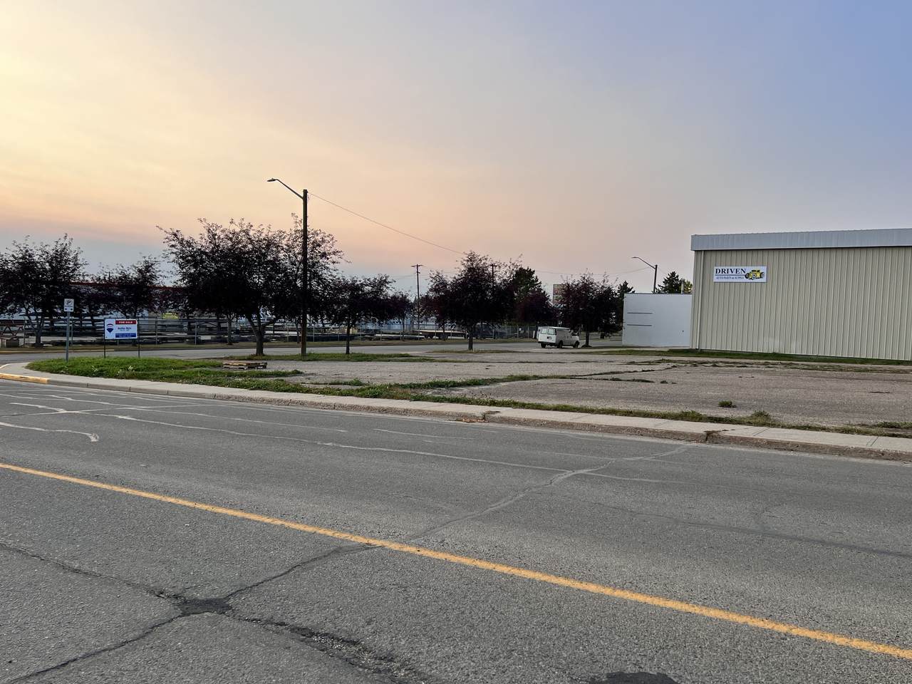 5216 53 St - Photo 1