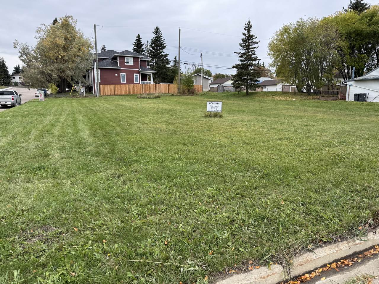 623 10 Street - Photo 1