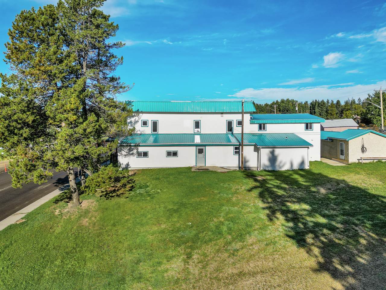 https://bt-photos.global.ssl.fastly.net/alberta/1280_boomver_1_43689752-2.jpg