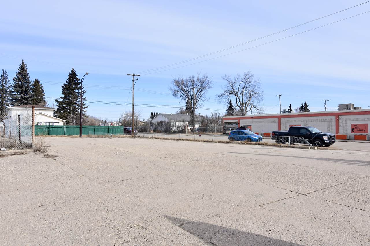 https://bt-photos.global.ssl.fastly.net/alberta/1280_boomver_1_43689968-2.jpg