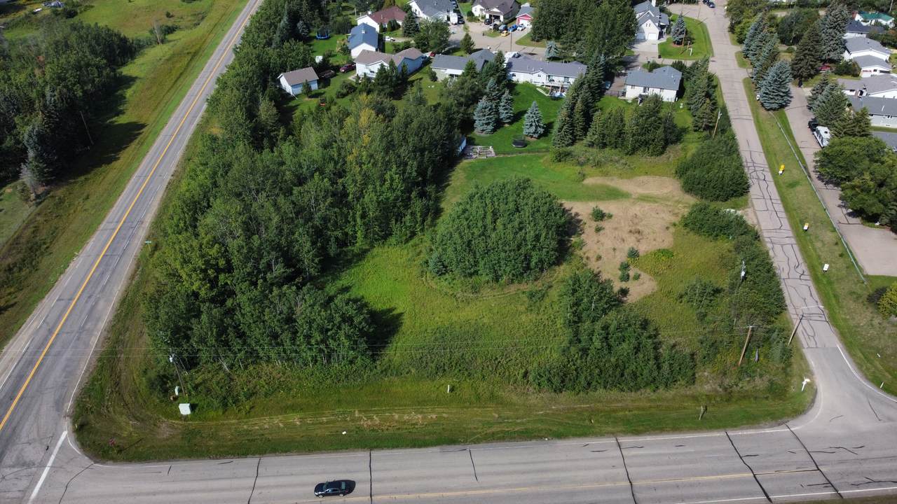 488 Lakeside Drive - Photo 1