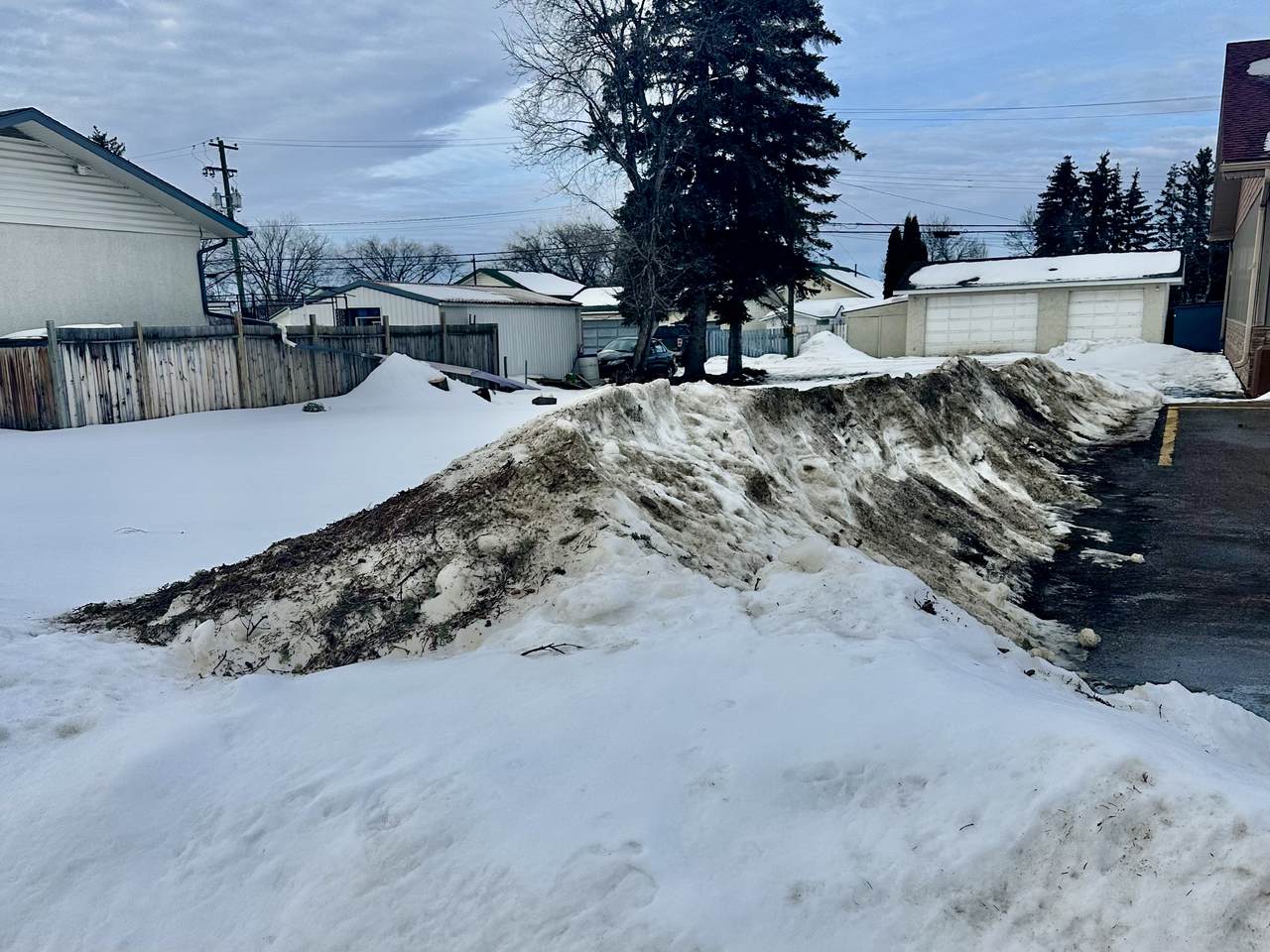 https://bt-photos.global.ssl.fastly.net/alberta/1280_boomver_1_44275621-2.jpg