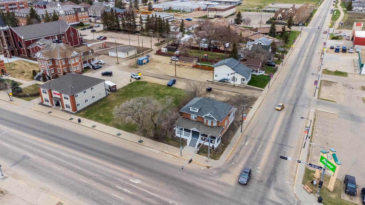 https://bt-photos.global.ssl.fastly.net/alberta/1280_boomver_1_44920234-2.jpg