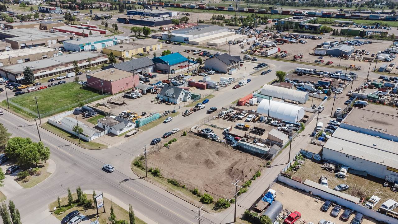 https://bt-photos.global.ssl.fastly.net/alberta/1280_boomver_1_45156619-2.jpg