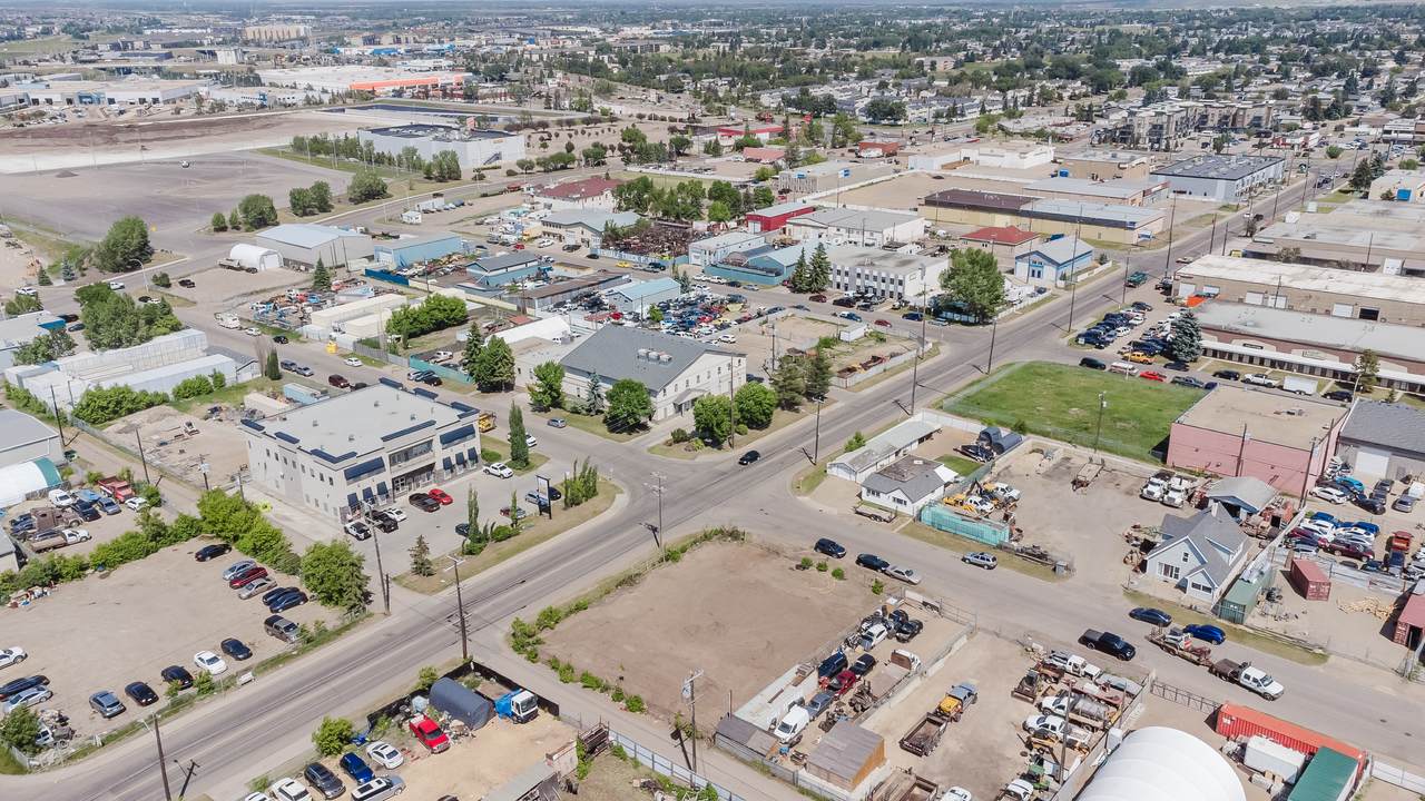 https://bt-photos.global.ssl.fastly.net/alberta/1280_boomver_1_45156619-2.jpg
