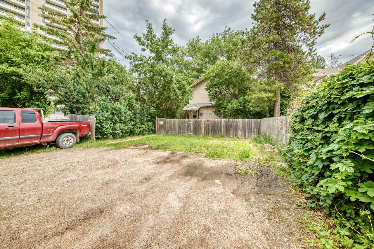 108A St - Photo 1