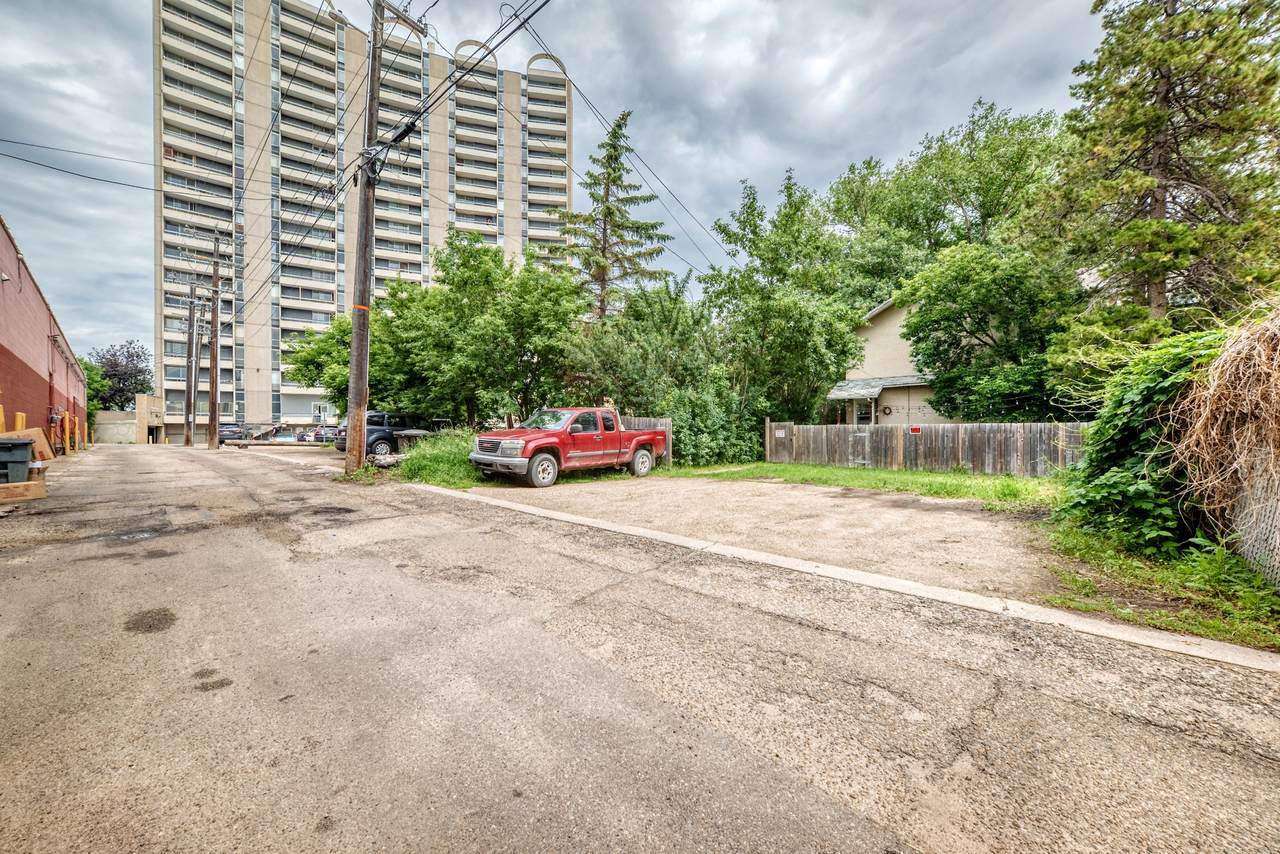https://bt-photos.global.ssl.fastly.net/alberta/1280_boomver_1_45182634-2.jpg