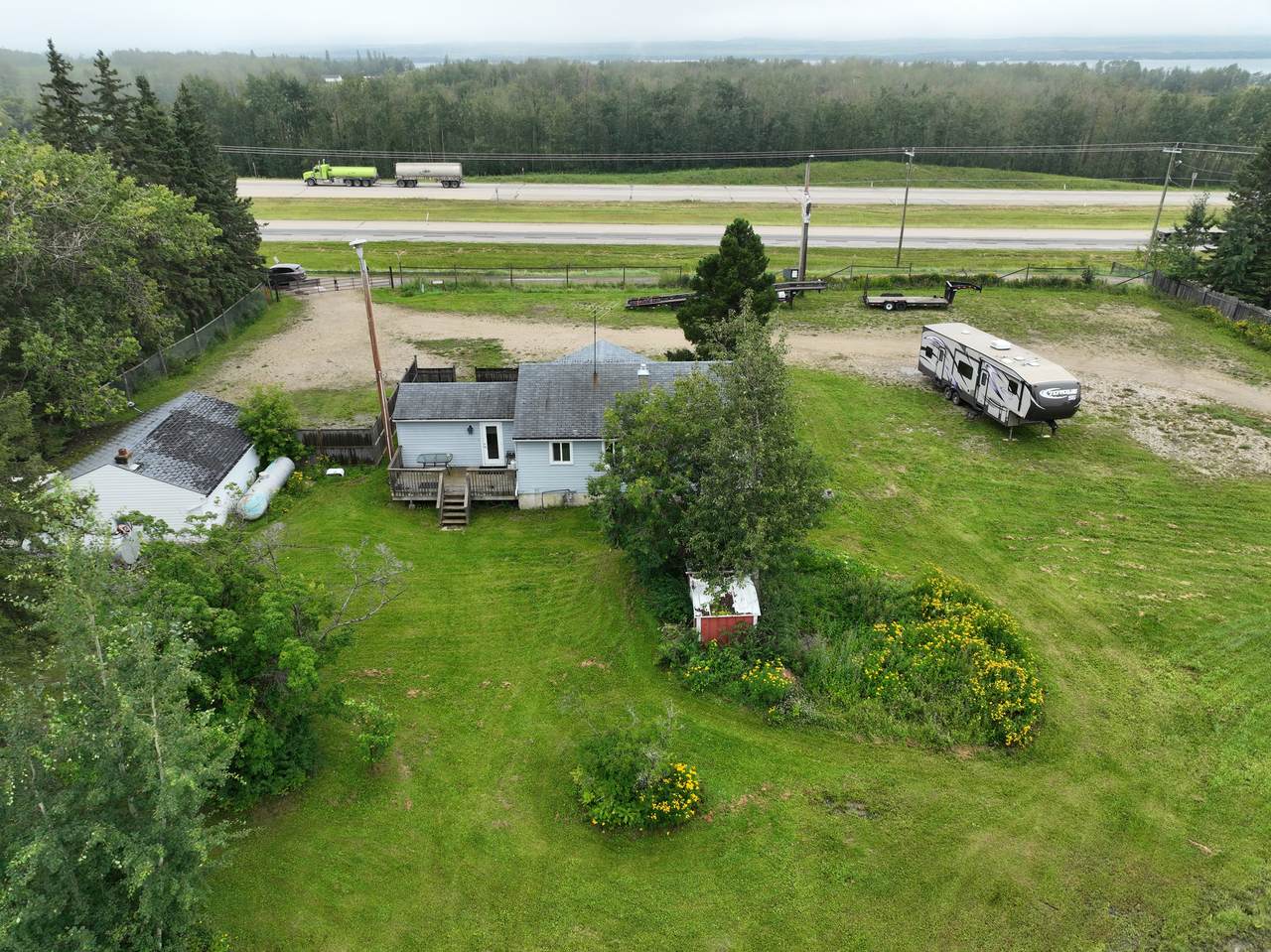 https://bt-photos.global.ssl.fastly.net/alberta/1280_boomver_1_45518349-2.jpg