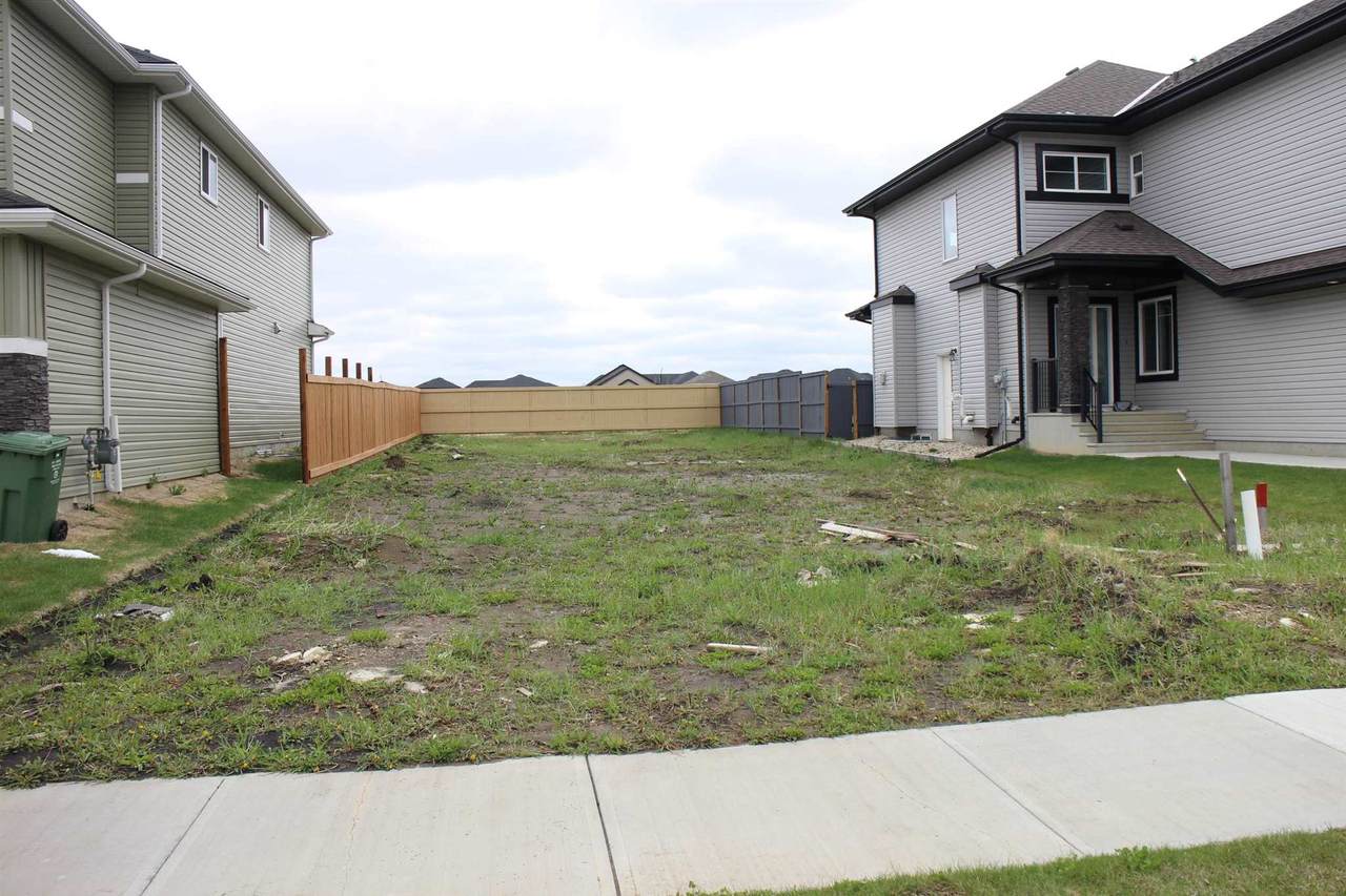 6605 38 Avenue - Photo 1