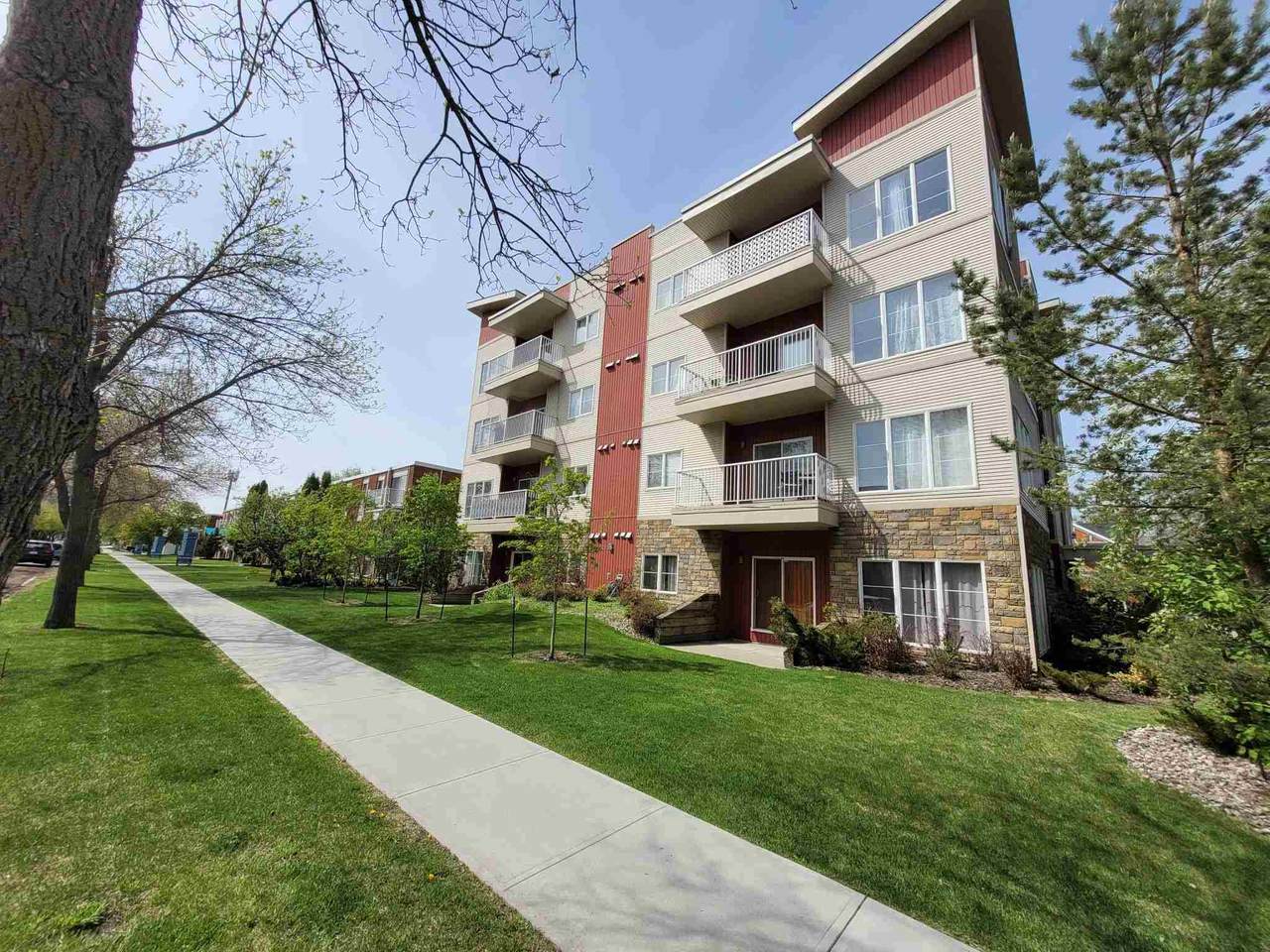 102 11107 108 Avenue - Photo 1