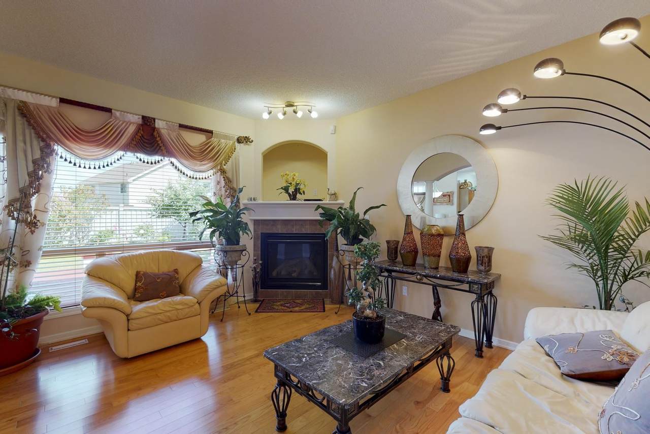 20820 55 Avenue - Photo 1