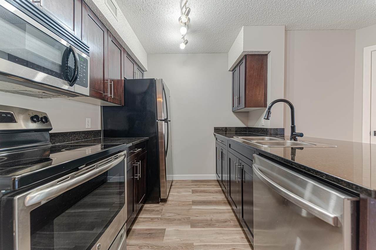 211 1080 Mcconachie Boulevard - Photo 1