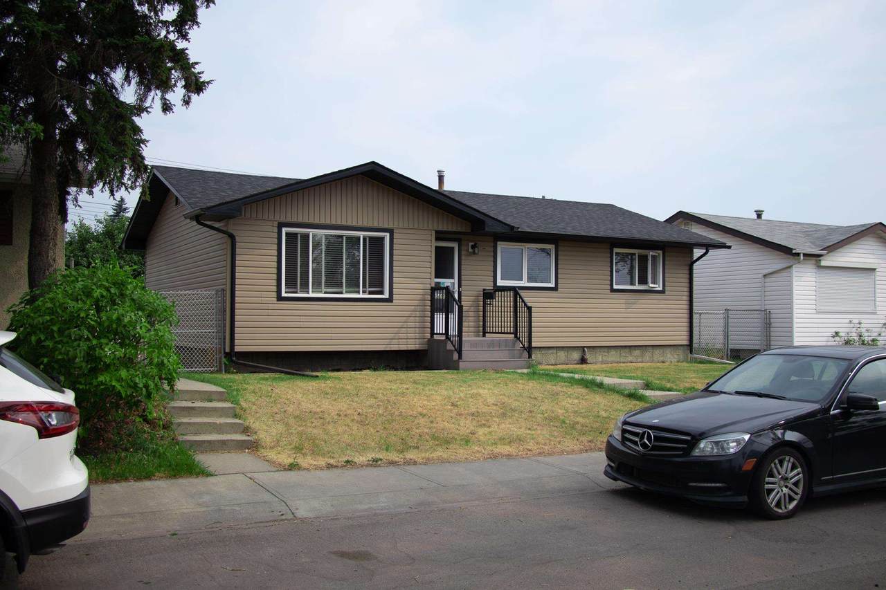 5616 137 Avenue - Photo 1
