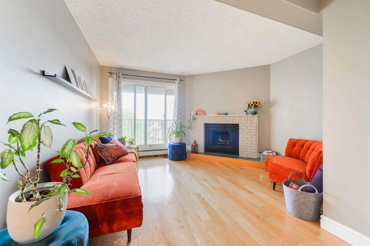 4041 Tudor Glen - Photo 1