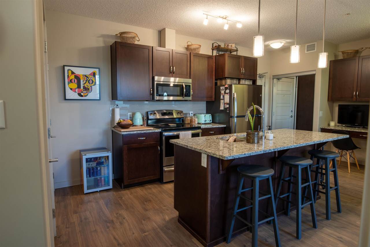 316 1004 Rosenthal Boulevard - Photo 1