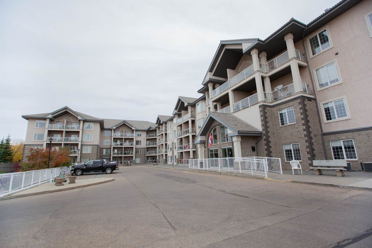 408 612 111 Street - Photo 1