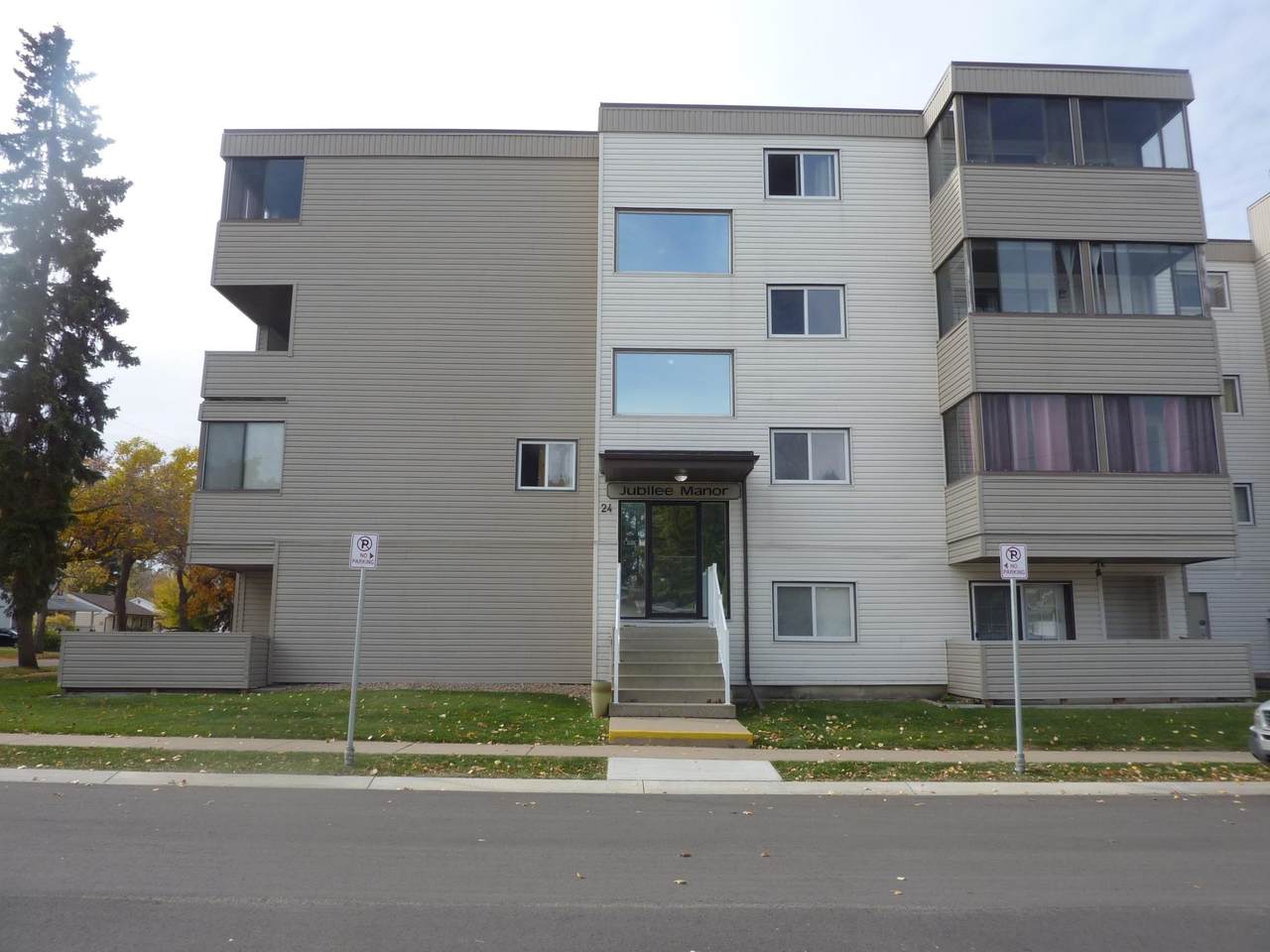 315 24 Jubilee Drive - Photo 1
