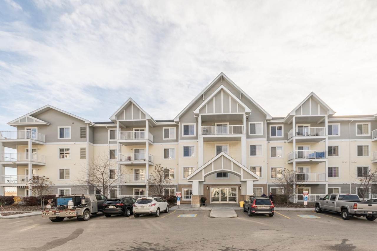 202 2204 44 Avenue - Photo 1