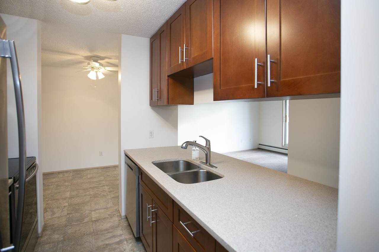 204 4220 139 Avenue - Photo 1
