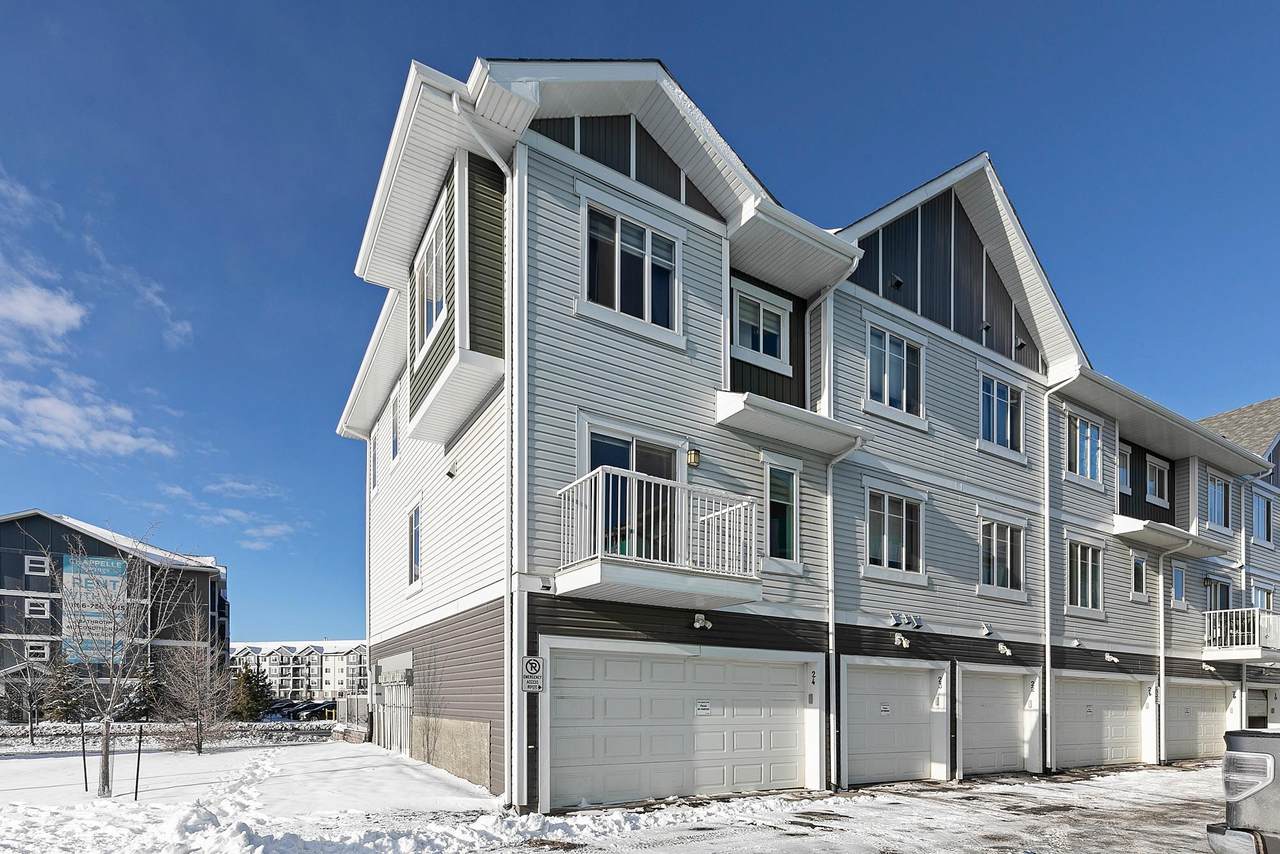 24 2905 141 Street - Photo 1