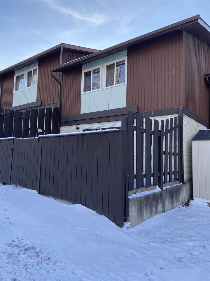 17554 76 Avenue - Photo 1