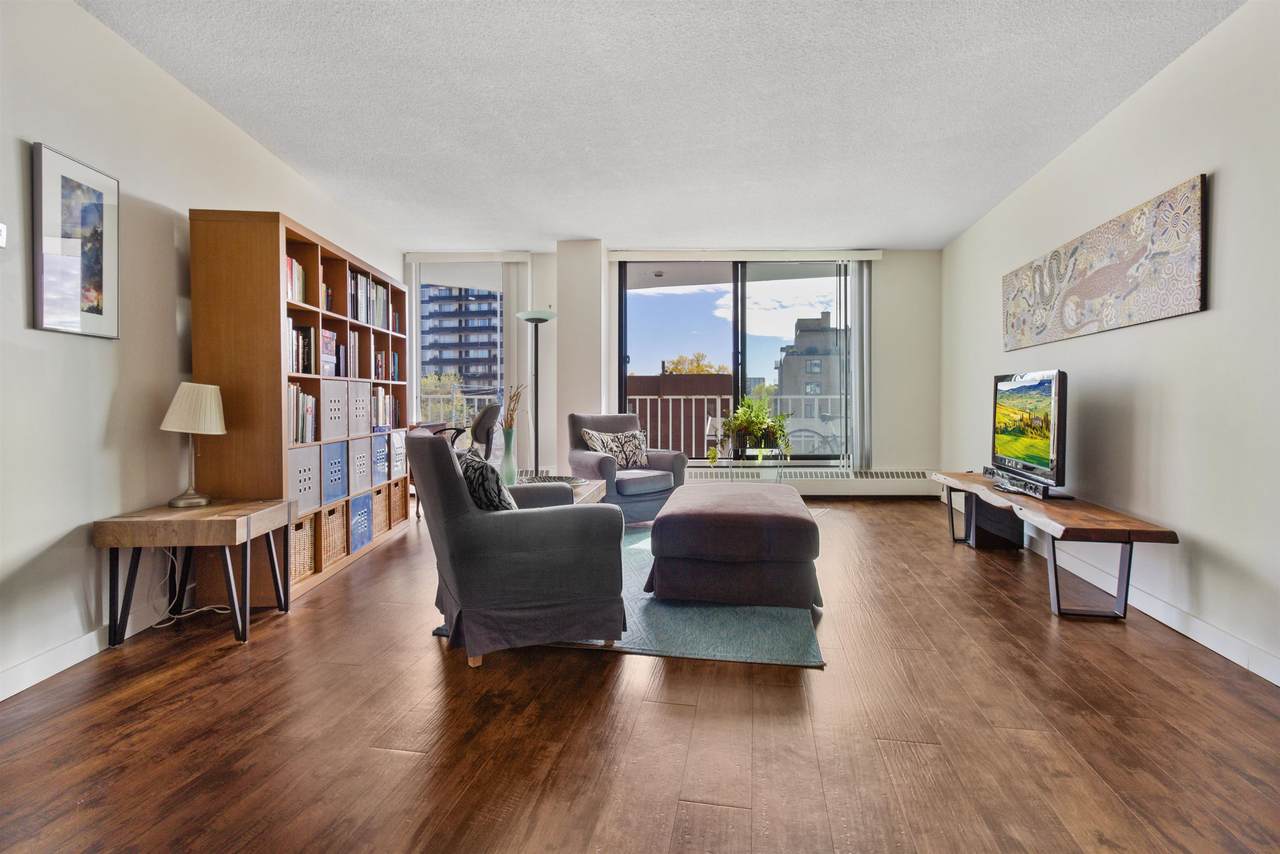 402 10045 117 Street - Photo 1