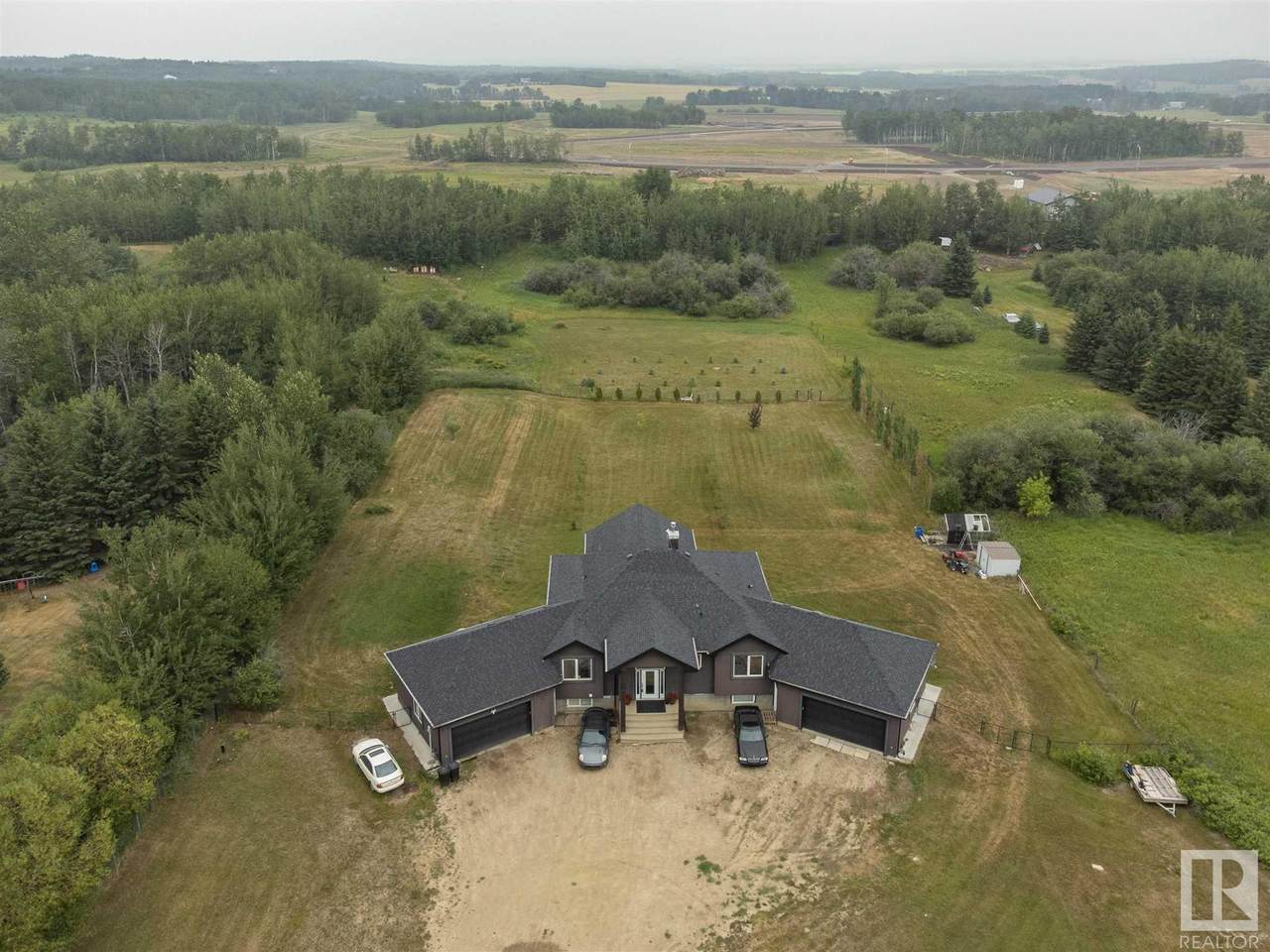 24 54030 RGE RD 274 - Photo 1