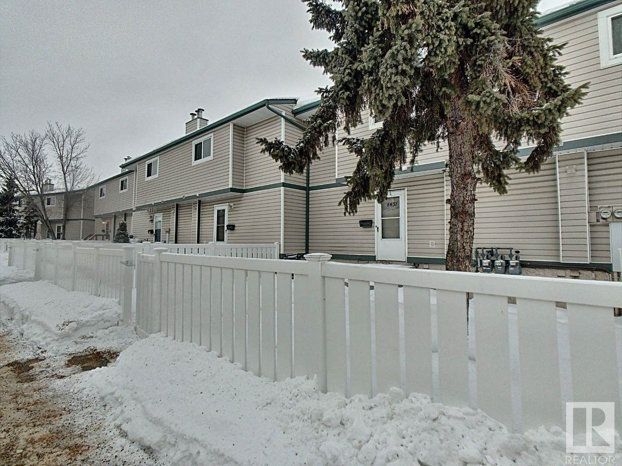 8431 29 Avenue - Photo 1