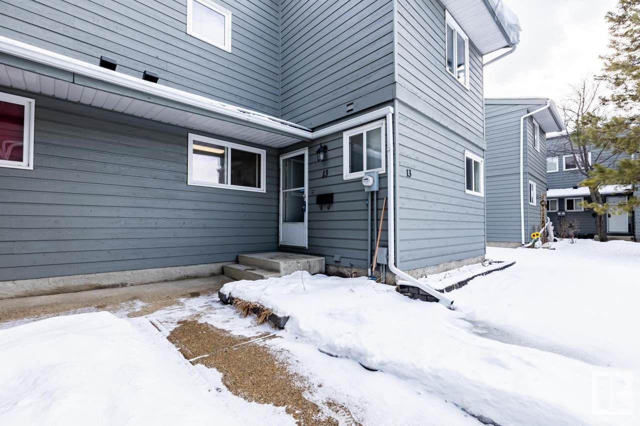 13 4610 17 Avenue - Photo 1