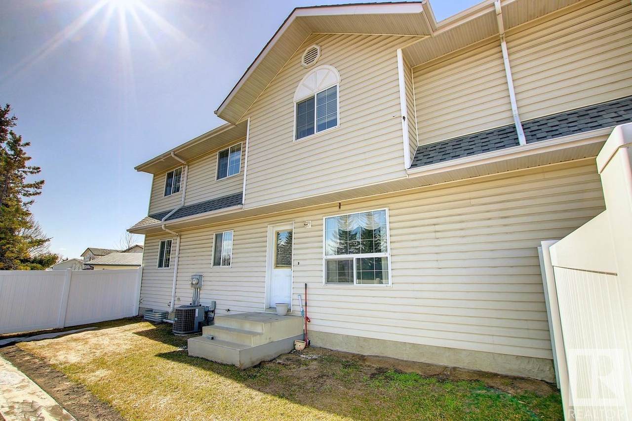 13 8203 160 Avenue - Photo 1