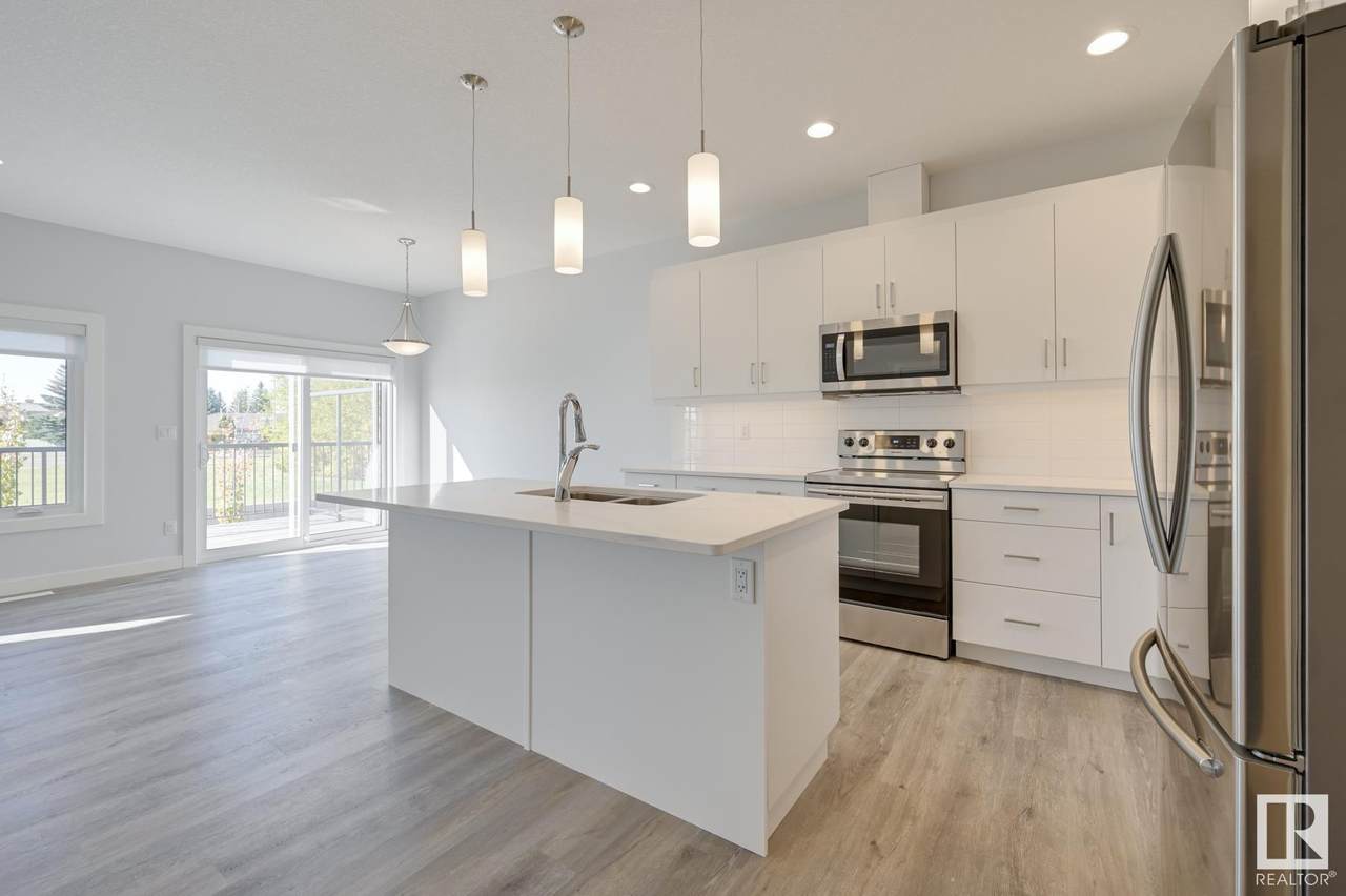38 4517 190A Street - Photo 1
