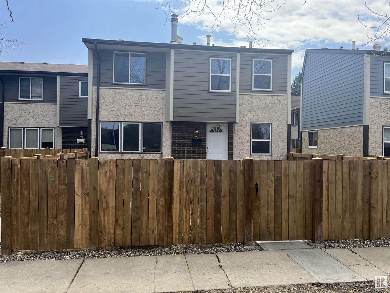 74 Willowdale Place - Photo 1